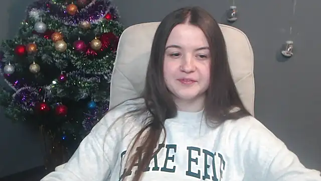 MavkaCute online show from 12/17/25, 07:08