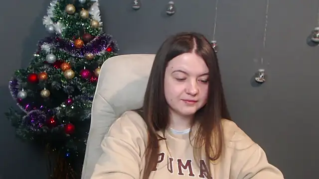 MavkaCute online show from 12/18/25, 07:18