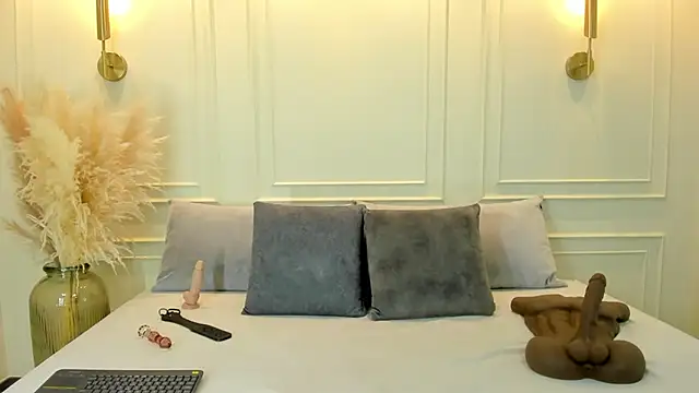 gabysanta  online show from 09/09/25, 02:04