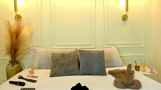 gabysanta  online show from 10/16/25, 01:08