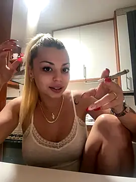 NoeliaGarcia17 online show from 09/21/25, 10:15