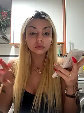 NoeliaGarcia17 online show from 10/11/25, 09:49