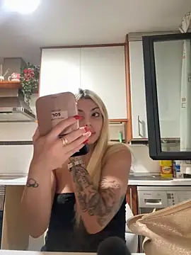 NoeliaGarcia17 online show from 10/04/25, 10:11