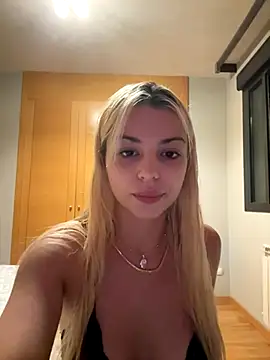 NoeliaGarcia17 online show from 09/19/25, 07:07