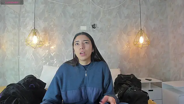 Snapshot of shumy_angels chatting on 11/10/25, 04:39 shumy angels online show from 11/10/25, 04:39