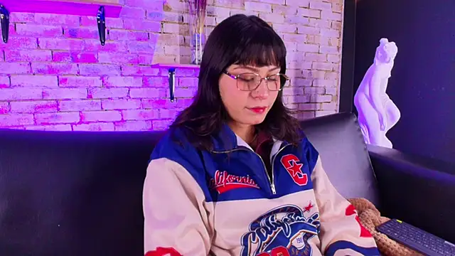 kitty malach online show from 04/14/26, 03:00