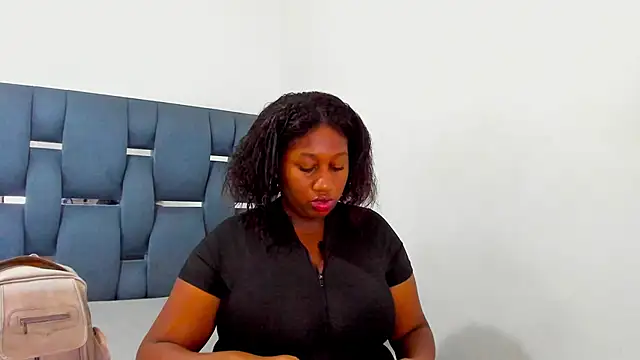 Snapshot of yourwife_anna chatting on 09/14/25, 11:10 yourwife anna online show from 09/14/25, 11:10