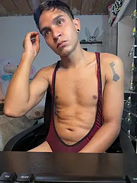 Angel latinboy online show from 04/28/26, 02:54