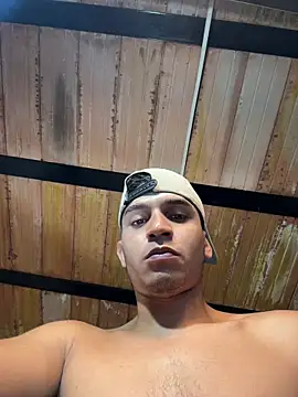 Angel latinboy online show from 04/13/26, 09:08