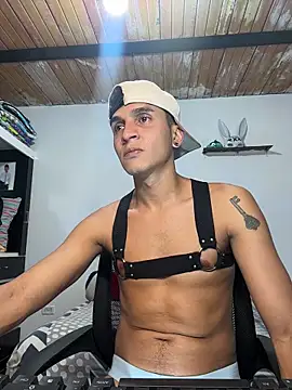 Angel latinboy online show from 01/07/26, 10:04