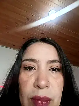 Snapshot of Anahibella chatting on 01/13/26, 05:33 Anahibella online show from 01/13/26, 05:33