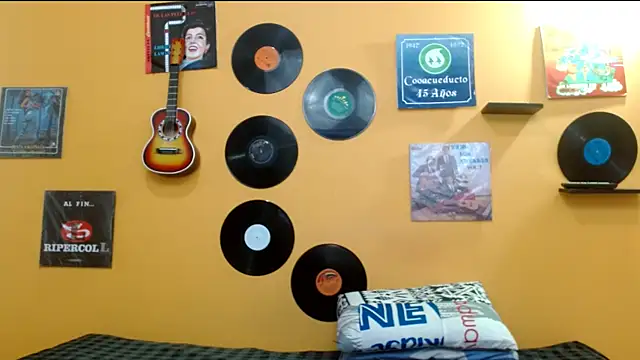 skinnyverus18 online show from 11/21/25, 07:02