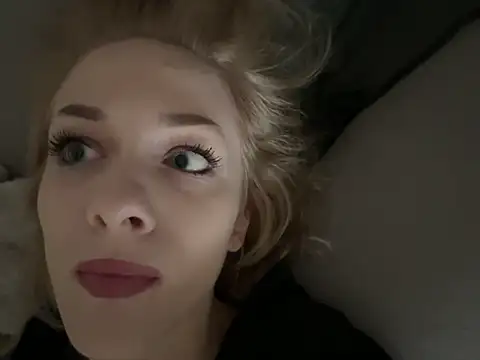 DaryaDoll online show from 02/07/26, 12:02