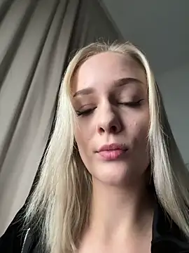 DaryaDoll online show from 11/04/25, 08:12