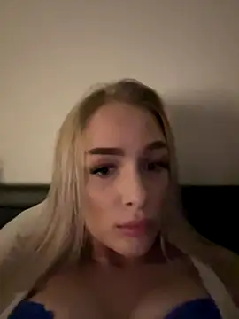 DaryaDoll online show from 11/26/25, 10:10