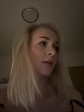 DaryaDoll online show from 12/13/25, 10:16