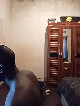 small D94 online show from 10/07/25, 04:08