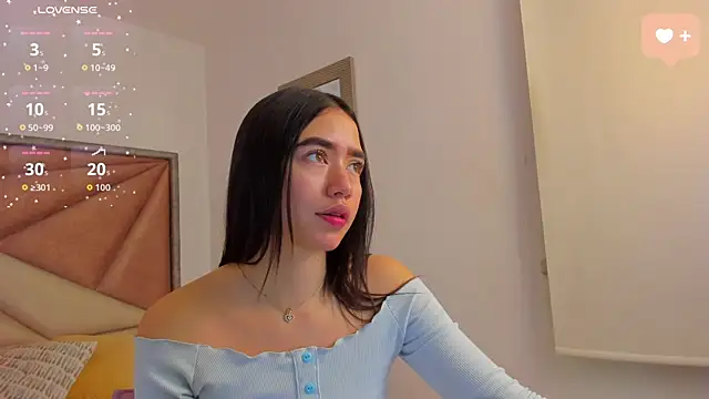 SaraWagner  online show from 06/11/26, 12:12