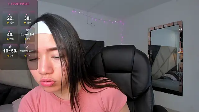 SaraWagner  online show from 03/11/26, 12:15