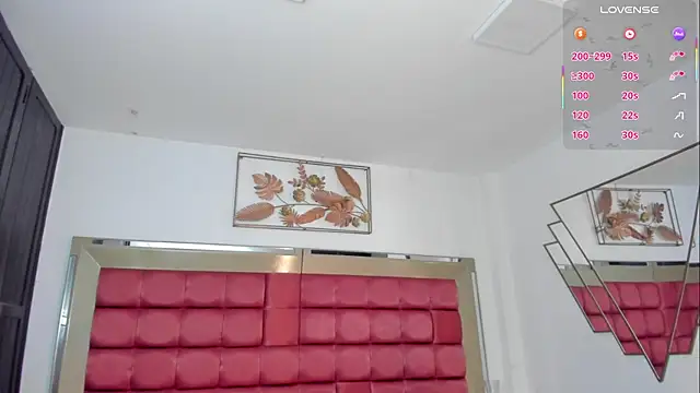 SaraWagner  online show from 12/17/25, 12:15