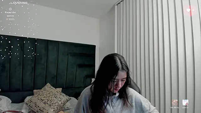 Snapshot of SaraWagner_ chatting on 05/19/26, 12:26 SaraWagner online show from 05/19/26, 12:26
