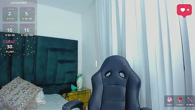 SaraWagner  online show from 09/14/25, 12:11