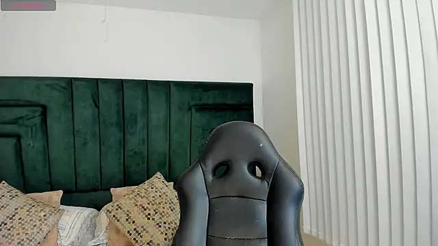 SaraWagner  online show from 02/05/26, 11:55