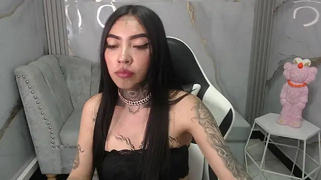 Ashley Blum v online show from 10/13/25, 07:59