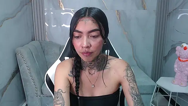 Ashley Blum v online show from 09/20/25, 08:03