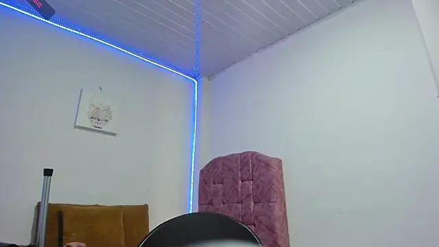 esmeraldaladys online show from 04/30/26, 07:21