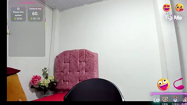 Snapshot of esmeraldaladys chatting on 11/06/25, 11:36 esmeraldaladys online show from 11/06/25, 11:36