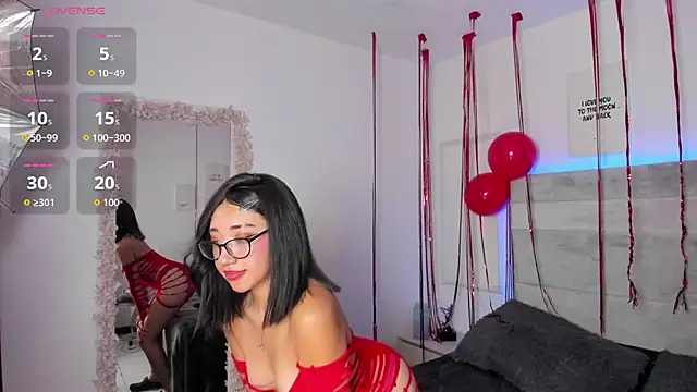 Miacorner  online show from 02/18/26, 06:44