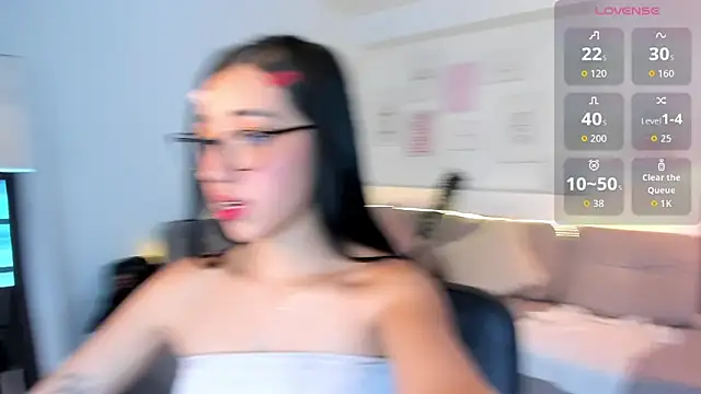 Miacorner  online show from 11/11/25, 08:25