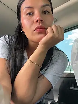 Snapshot of MacaW09 chatting on 02/20/26, 04:20 MacaW09 online show from 02/20/26, 04:20