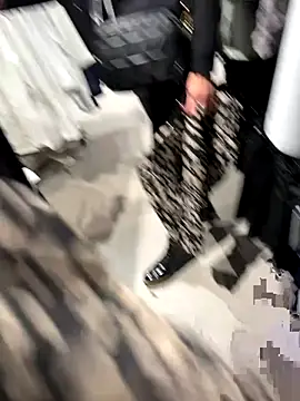 eddivad6974 online show from 10/25/25, 04:18