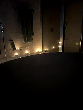 eddivad6974 online show from 10/12/25, 04:19