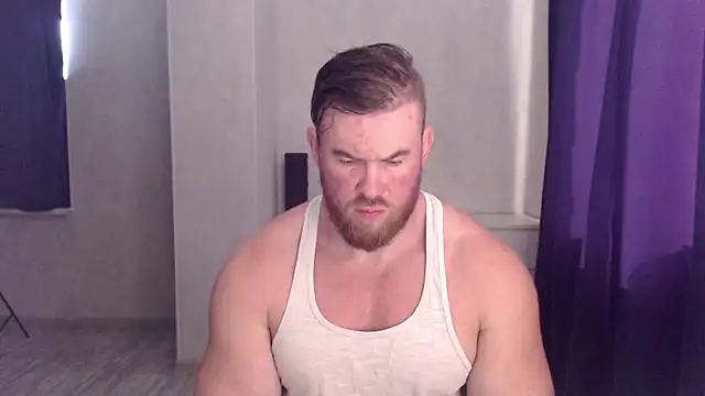 Snapshot of ThorHemsworthRU chatting on 11/15/25, 06:17 ThorHemsworthRU online show from 11/15/25, 06:17