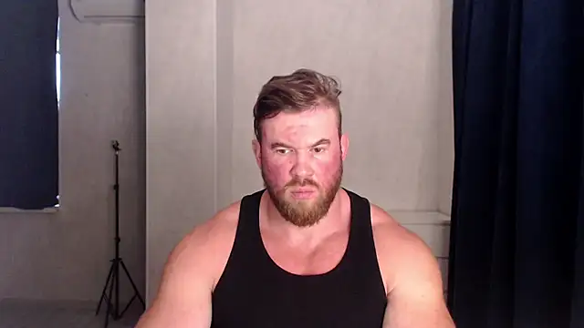 Snapshot of ThorHemsworthRU chatting on 10/10/25, 02:40 ThorHemsworthRU online show from 10/10/25, 02:40