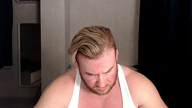 Snapshot of ThorHemsworthRU chatting on 02/28/25, 07:46 ThorHemsworthRU online show from 02/28/25, 07:46