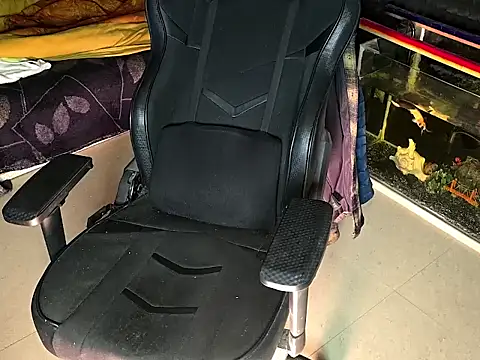 GoldyDong online show from 12/16/25, 10:14