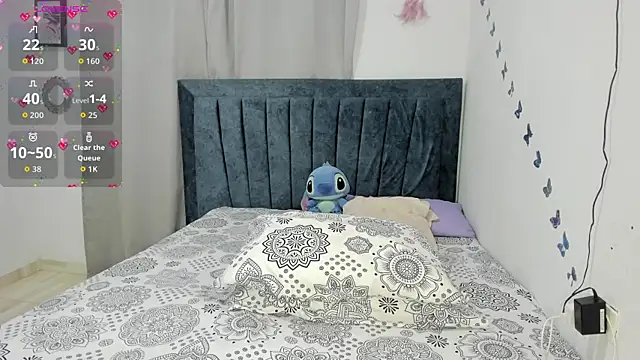 emmie bunny online show from 11/27/25, 10:43