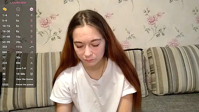 Snapshot of KissKarina chatting on 09/28/25, 01:07 KissKarina online show from 09/28/25, 01:07