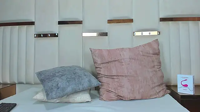 CandyandSteven online show from 11/05/25, 02:58