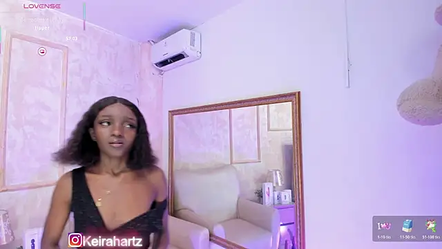 Snapshot of Keirahartz chatting on 10/18/25, 03:41 Keirahartz online show from 10/18/25, 03:41