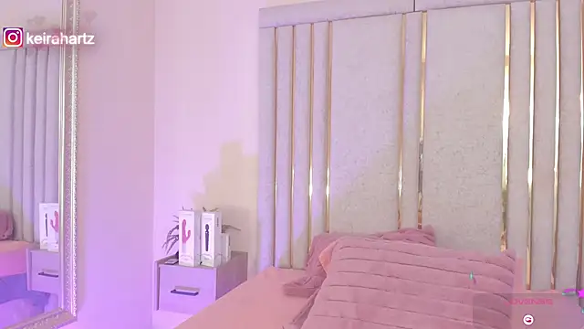 Keirahartz online show from 04/13/26, 07:40