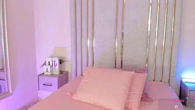 Keirahartz online show from 04/11/26, 03:58