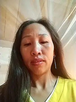 Snapshot of cute_love00 chatting on 11/17/25, 09:41 cute love00 online show from 11/17/25, 09:41