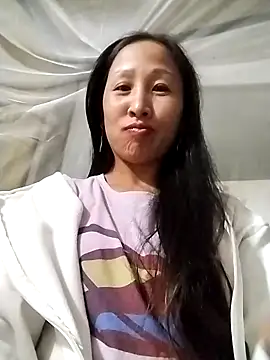 Snapshot of cute_love00 chatting on 11/06/25, 01:20 cute love00 online show from 11/06/25, 01:20