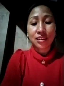 Snapshot of cute_love00 chatting on 11/13/25, 10:19 cute love00 online show from 11/13/25, 10:19