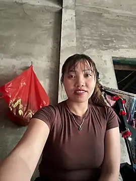 Snapshot of adbosa_00 chatting on 04/04/26, 03:24 adbosa 00 online show from 04/04/26, 03:24